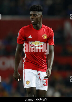 Axel Manchester United, Tuanzebe au cours de l'unis en FA Cup, quatrième match à Old Trafford, Manchester. ASSOCIATION DE PRESSE Photo. Photo Date : Dimanche 29 Janvier, 2017. Voir l'ACTIVITÉ DE SOCCER histoire Man Utd. Crédit photo doit se lire : Martin Rickett/PA Wire. RESTRICTIONS : EDITORIAL N'utilisez que pas d'utilisation non autorisée avec l'audio, vidéo, données, listes de luminaire, club ou la Ligue de logos ou services 'live'. En ligne De-match utilisation limitée à 75 images, aucune émulation. Aucune utilisation de pari, de jeux ou d'un club ou la ligue/dvd publications. Banque D'Images