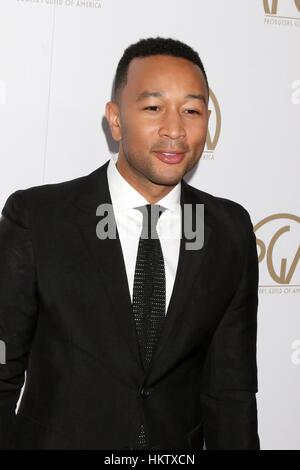 Los Angeles, USA. 28 janvier, 2017. Au niveau des arrivées de John Legend pour le 28e Congrès annuel de la Guilde des producteurs d'Amérique (PGA) Awards tenue à l'hôtel Beverly Hilton, à Beverly Hills, Californie. Credit : Priscilla Grant/Everett Collection/Alamy Live News Banque D'Images