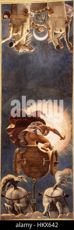 La peinture de Giulio Romano "chariot du Soleil" dépeint l'histoire mythologique du Dieu du soleil Helios conduisant son char à travers le ciel. Cette peinture met en valeur la maîtrise de Romano dans le rendu de thèmes mythologiques avec une composition dramatique et des détails vifs. Banque D'Images