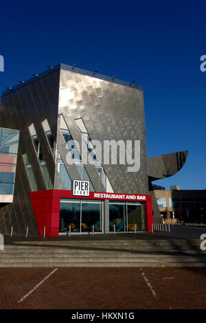 Pier 8 restaurant et bar, le Lowry, Salford Quays, Salford, Manchester, Royaume-Uni. Banque D'Images