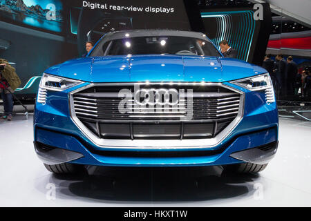 Francfort, Allemagne - Sep 16, 2015 : Audi e-tron Quattro concept car dévoilé à l'IAA 2015. Banque D'Images