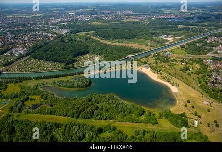 Seepark Lünen avec Canal Datteln-Hamm, Lünen, Ruhr, Rhénanie du Nord-Westphalie, Allemagne Banque D'Images