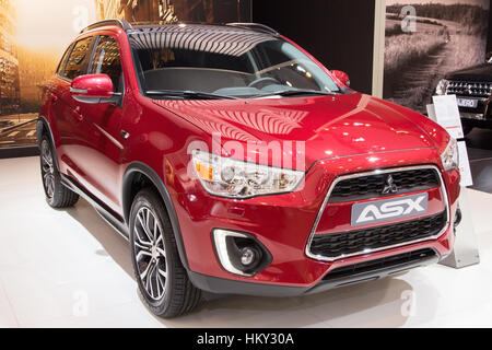 Bruxelles - 12 jan 2016 : Mitsubishi ASX sur l'affichage à l'Automobile de Bruxelles. Banque D'Images