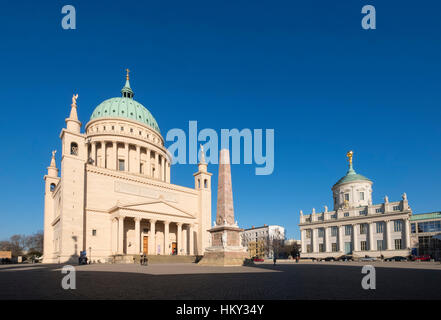 Église Saint-Nicolas et musée de Potsdam dans l'Alter Markt (vieux marché) Potsdam , Allemagne Banque D'Images