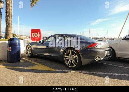 Fisker Karma hybride électrique voiture garée à Puerto Banus, Marbella. Banque D'Images