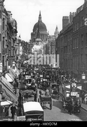 Carte postale de la RUE FLEET vers 1900 à vers Ludgate Circus et St Paul. Photo : London Stereoscopic Company Banque D'Images