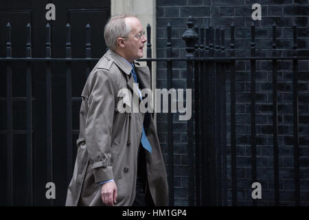 Londres, Royaume-Uni. 31 janvier, 2017. Myron Ebell, le changement climatique controverse sceptique et conseiller du président Donald Trump qui a mené son équipe de transition pour l'Environmental Protection Agency (EPA) jusqu'à sa récente inauguration, arrive au 10 Downing Street pour une réunion. Credit : Mark Kerrison/Alamy Live News Banque D'Images