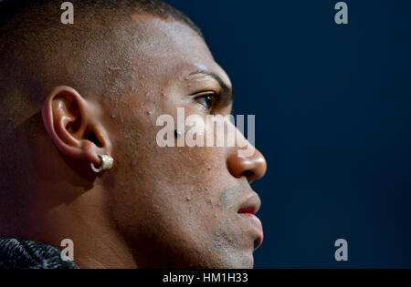 Hambourg, Allemagne. Jan 31, 2017. Le joueur brésilien Walace siège durant une conférence de presse à l'Volksparkstadium à Hambourg, Allemagne, 31 janvier 2017. Photo : Axel Heimken/dpa/Alamy Live News Banque D'Images