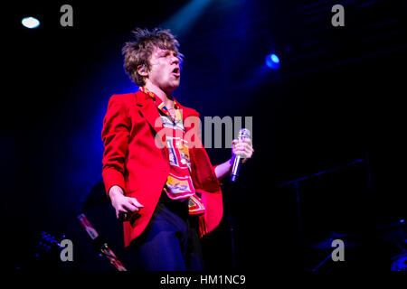 Milan, Italie. 31 janvier, 2017. Cage The Elephant en concert à Fabrique, Milan. Credit : Roberto Finizio/ Alamy Live News Banque D'Images