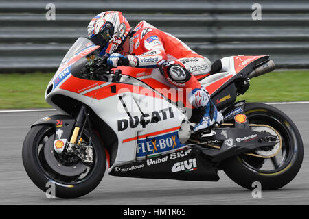 Sepang, en Malaisie. 1er février 2017. Andrea Dovizioso de l'Italie et DucatiTeam en action durant les essais pré-saison MotoGP à Sepang 2017 Circuit International de Sepang en Malaisie, le 01 février 2017 Crédit : marco iorio/Alamy Live News Banque D'Images