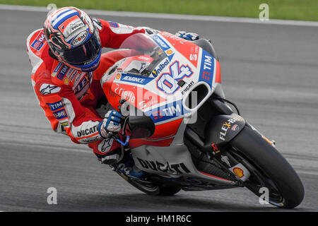 Sepang, en Malaisie. 1er février 2017. Andrea Dovizioso de l'Italie et DucatiTeam en action durant les essais pré-saison MotoGP à Sepang 2017 Circuit International de Sepang en Malaisie, le 01 février 2017 Crédit : marco iorio/Alamy Live News Banque D'Images