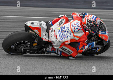 Sepang, en Malaisie. 1er février 2017. Andrea Dovizioso de l'Italie et DucatiTeam en action durant les essais pré-saison MotoGP à Sepang 2017 Circuit International de Sepang en Malaisie, le 01 février 2017 Crédit : marco iorio/Alamy Live News Banque D'Images