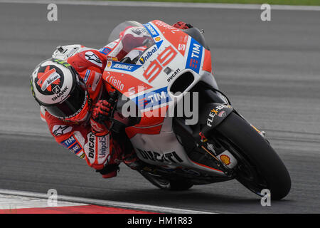 Sepang, en Malaisie. 1er février 2017. Jorge Lorenzo de l'Espagne et l'équipe Ducati chevauche son vélo durant les essais pré-saison MotoGP à Sepang 2017 Circuit International de Sepang en Malaisie, le 01 février 2017 Crédit : marco iorio/Alamy Live News Banque D'Images