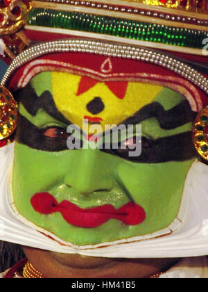 Portrait de la danseuse Kathakali, Kerala, Inde. Kathakali est l'une des principales formes de danse indienne classique. Banque D'Images