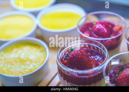 Pudding à la fraise Banque D'Images