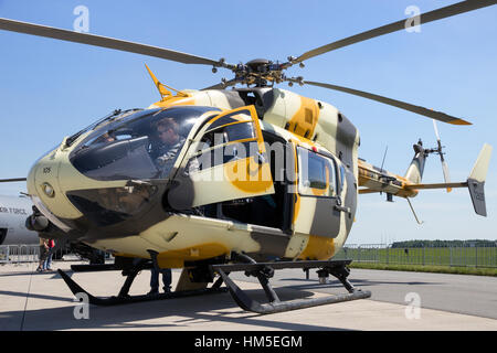 BERLIN, ALLEMAGNE - 21 MAI 2014 : Nouvelle US Army Eurocopter UH-72 Lakota hélicoptère à l'International Aerospace Exhibition salon ILA à Berlin, Allemagne. Banque D'Images