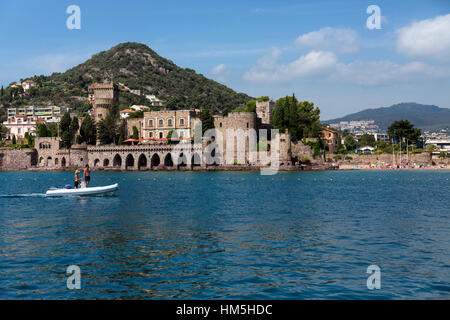 Chateau de la Napoule, un château fortifié qui date de la 14e centuryin la station de Mandelieu-la-Napoule, une commune française, située dans les Alpes-Maritimes dep Banque D'Images