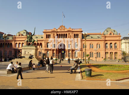 B.AIRES, AG - CIRCA JUILLET 2011 - Casa Rosada, la maison présidentielle en Argentine. Banque D'Images