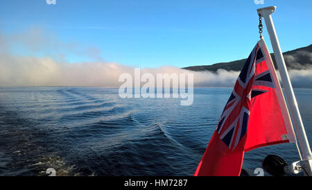 Compensation de la brume sur le Loch Ness Banque D'Images