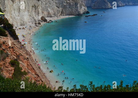 Plage de Porto Katsiki est l'une des plus belles plages de la Grèce, la mer turquoise, caillou, etui transparent de l'eau claire. Banque D'Images