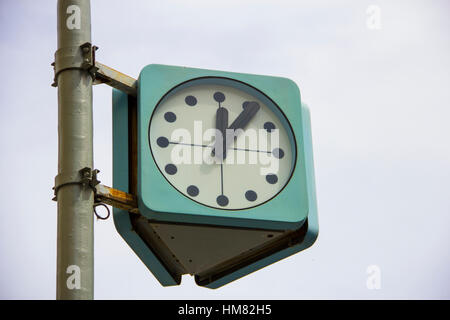 Horloge de rue à Prague Banque D'Images