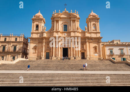 NOTO, ITALIE - 14 septembre 2015 : la cathédrale de Noto est une cathédrale catholique romaine dans la région de Noto en Sicile, Italie. UNESCO World Heritage Site. Banque D'Images