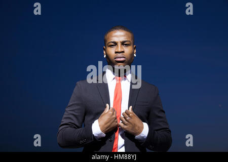 Portrait of Young Adult Man in suit Banque D'Images