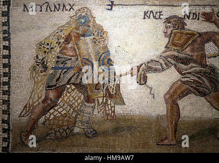 Secutor versus retiarius (net-fighter). Mosaïque. La pierre calcaire. 3e siècle. Rome. Détail cadre inférieur. Le retiarius Kalendio capture le seculor Astyanax Banque D'Images