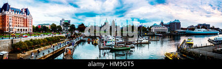 Sites touristiques du Canada à Victoria (C.-B.) - beau panorama crépusculaire en arrière-port de Victoria 1. Banque D'Images