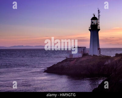 Lieu historique national du Canada des capacités dans l'île de Vancouver - crépuscule d'été merveilleux Sheringham Point Lighthouse, Shirley, BC Canada 1. Banque D'Images