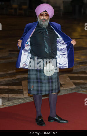 Guildhall, Londres, Royaume-Uni. 2e Février, 2017. Hardeep Singh Kohli - British Asian Trust 2017 Dîner avec les invités d'honneur du prince de Galles et la duchesse de Cornouailles au Guildhall. La Fiducie a été fondé en 2007 par SAR le Prince de Galles pour s'attaquer à la pauvreté généralisée et de sujétion en Asie du Sud. Crédit : Guy Bell/Alamy Live News Crédit : Guy Bell/Alamy Vivre NewsCredit : Guy Bell/Alamy Live News Banque D'Images