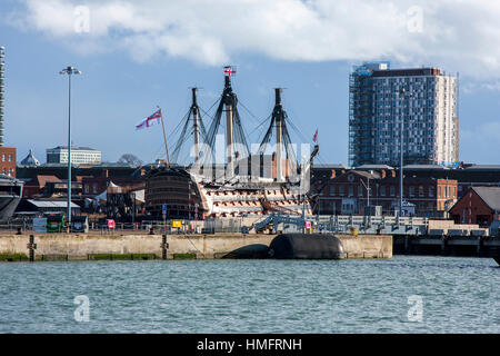 Côté Port de HMS Victory à Portsmouth Historic Dockyard Banque D'Images