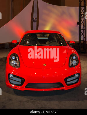 DETROIT, MI/USA - 12 janvier : une Porsche Cayman S 2014 à la galerie, un événement parrainé par la North American International Auto Show (NAIAS) et la Banque D'Images