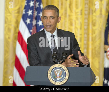Washington, District de Columbia, États-Unis. 23 janvier 2015. Le président des États-Unis Barack Obama prononce un discours lors de la réunion annuelle d'hiver de la Conférence des maires des États-Unis dans la salle est de la Maison Blanche à Washington, DC, le vendredi 23 janvier 2015. Crédit photo : Ron Sachs/CNP/AdMedia crédit : Ron Sachs/AdMedia/Alamy Live News Banque D'Images