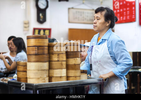 Dim sum traditionnels à Lin Heung Tea House, Hong Kong Banque D'Images