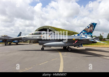 Schöppingen, Allemagne- 29 juin : Belgian Air Force F-16 Fighter Jet à l'Pharewell fantôme le 29 juin 2013 à Wittmund , Allemagne. Banque D'Images