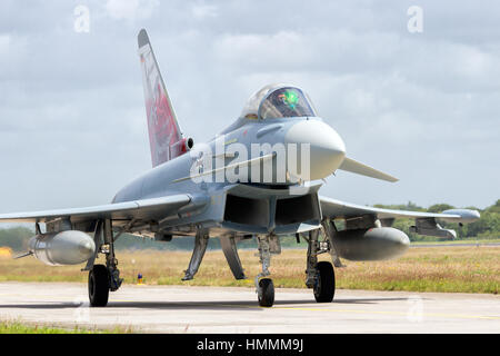 Schöppingen, Allemagne- le 29 juin 2013 : l'Eurofighter Typhoon nouvellement arrivés qui a officiellement remplacé le F-4 Phantom sur le Pharewell fantôme 24. Banque D'Images