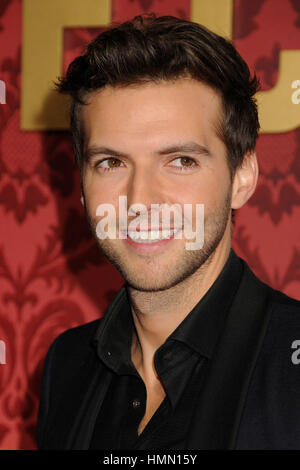 21 janvier 2015 - Hollywood, CA, États-Unis - 21 janvier 2015 - Hollywood, Californie - Guy Burnet. Première de ''Mortdecai'' Los Angeles au TCL Chinese Theatre. Crédit photo : Byron Purvis/AdMedia Banque D'Images