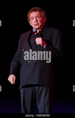 Fort Lauderdale, FL, USA. 09Th Feb 2017. Jackie Mason en prestation au Parker Playhouse le 9 février 2017 à Fort Lauderdale, en Floride. Banque D'Images