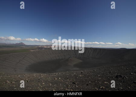 Une vue sur le cratère volcanique en Islande Hverfjall Banque D'Images