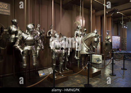 Chevaliers avec des armures pleine plaque, exposition au Musée de l'armée polonaise à Varsovie, Pologne, Europe, 15-16ème siècle Banque D'Images