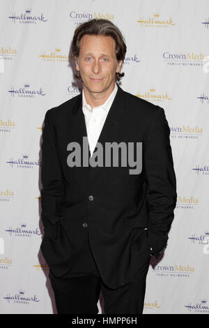 Steven Weber arrive pour l'Hallmark Channel et Hallmark Channel Film Hiver 2013 Gala de la presse le 4 janvier 2013, à Pasadena, en Californie. Photo par Francis Specker Banque D'Images