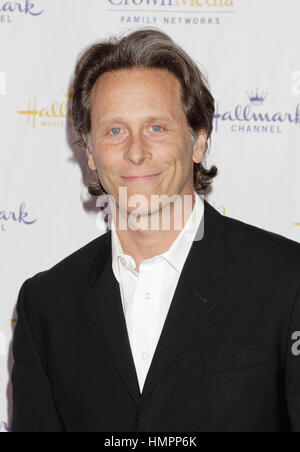 Steven Weber arrive pour l'Hallmark Channel et Hallmark Channel Film Hiver 2013 Gala de la presse le 4 janvier 2013, à Pasadena, en Californie. Photo par Francis Specker Banque D'Images