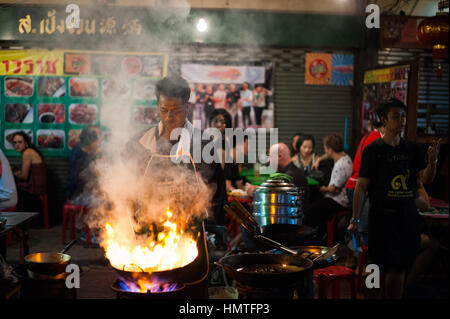 Rues agitées de Chinatown à Bangkok Banque D'Images