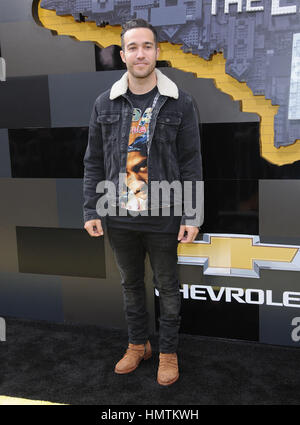 Westwood, États-Unis. 4 février 2017. Pete Wentz vu assister à la première de Warner Bros Pictures 'The LEGO Batman Movie' au Regency Village Theater. Crédit : Birdie Thompson/AdMedia/Alamy Live News Banque D'Images