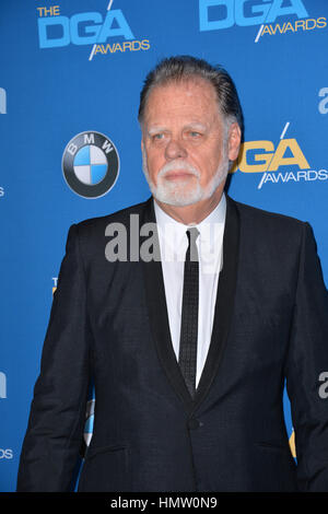 LOS ANGELES, CA. Le 4 février 2017 Directeur : Taylor Hackford lors de la 69 e Assemblée annuelle Directors Guild of America Awards (DGA Awards) au Beverly Hilton Hotel, Beverly Hills. Photo : Sarah Stewart Banque D'Images