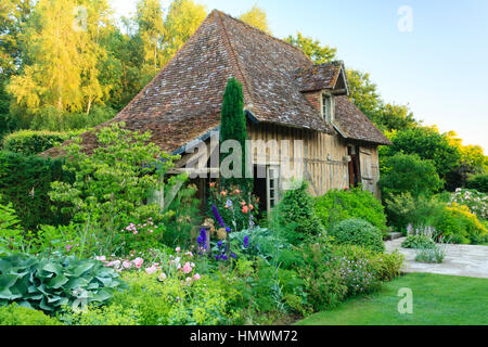 Jardins du pays d'Auge (mention obligatoire dans la légende ou le crédit photo) : le petit musée de l'outil dans la maison. Banque D'Images