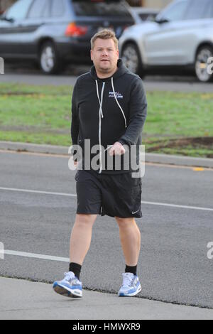 James Corden avec son fils Max à Brentwood avec : James Corden Où : Brentwood, California, United States Quand : 06 Jan 2017 Credit : WENN.com Banque D'Images