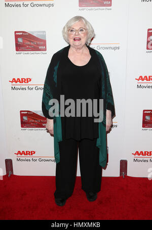 Los Angeles, USA. 08Th Feb 2017. June Squibb, au 16e Congrès annuel de l'AARP Magazine's Films pour les adultes, des prix à l'hôtel Beverly Wilshire Four Seasons Hotel en Californie le 06 février 2017. Credit : Faye Sadou/media/Alamy Punch Live News Banque D'Images