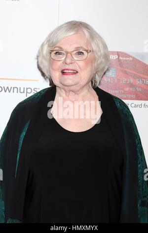 Los Angeles, Californie, USA. Feb 6, 2017. Pour les arrivées en juin Squibb l'AARP Magazine's 16th Annual Awards Les films pour les adultes, le Beverly Wilshire Hotel, Los Angeles, CA, 6 février 2017. Credit : Priscilla Grant/Everett Collection/Alamy Live News Banque D'Images